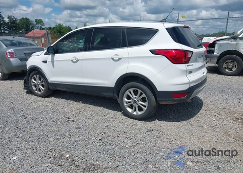2019 Ford Escape Se from USA, damaged, VIN 1FMCU9GD4KUB53647